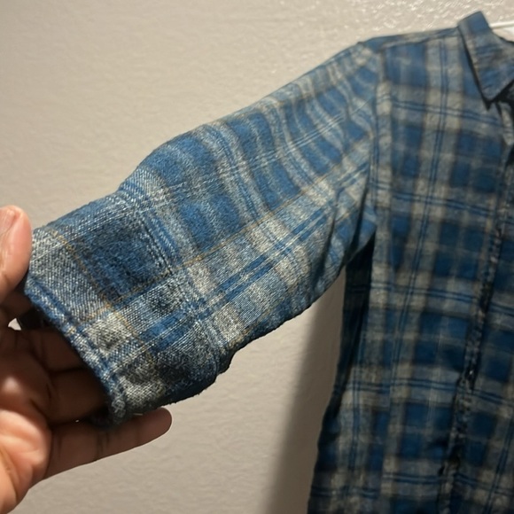 Weatherproof Men Button Up Shirt Medium Blue Plaid Flannel Pocket Collar Casual - Picture 3 of 11